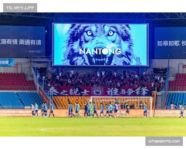 马莱莱双响，上海申花客场3-1战胜南通支云领跑积分榜